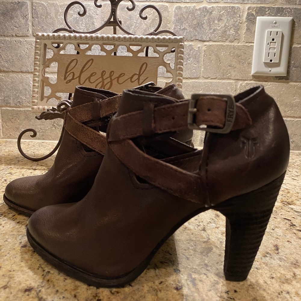 Frye Celeste Artisan Shootie